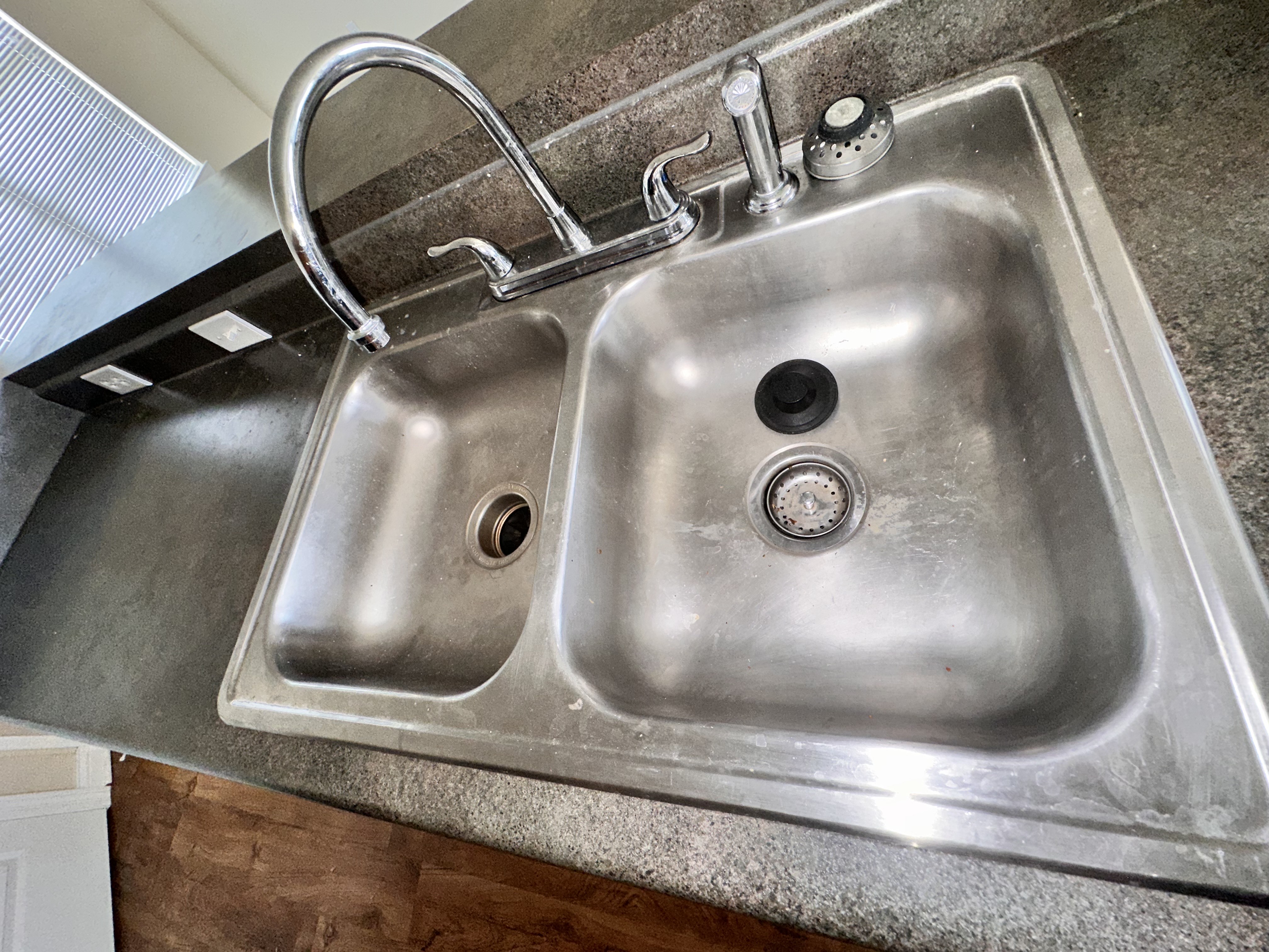 Before Move-In/Out Cleaning 1